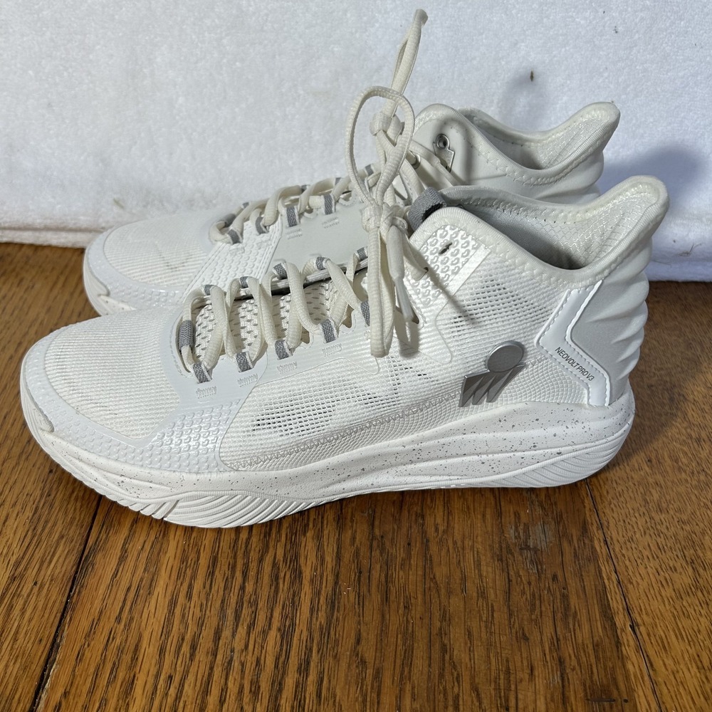 Moolah Womens Size 9 White Neovolt Pro V3 Athletic Basketball Shoes